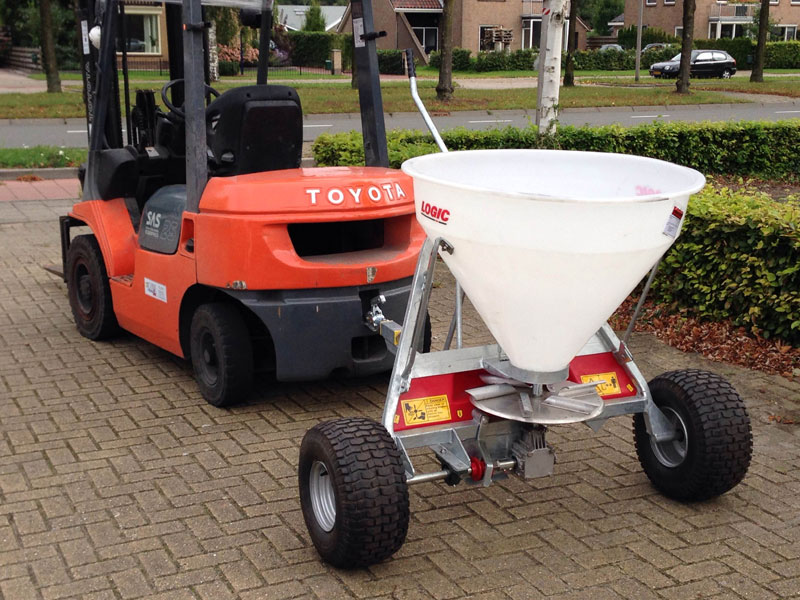 Heftruck strooiwagen